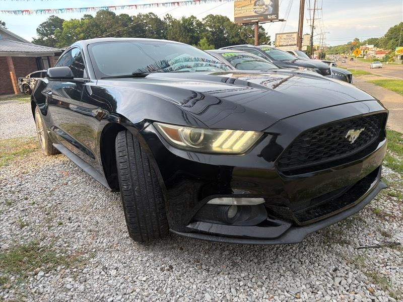 Ford Mustang V6 Coupe 2015