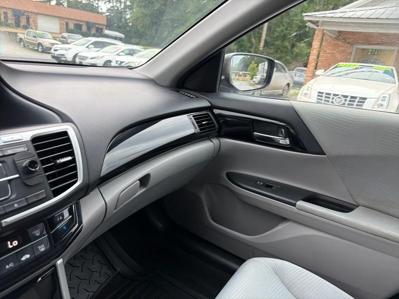 Honda Accord LX Sedan CVT 2017