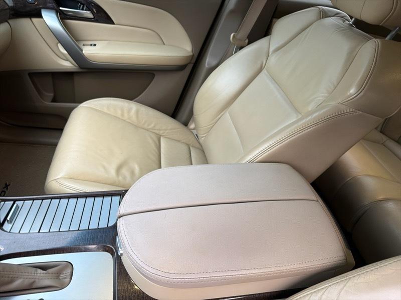 Acura MDX 6-Spd AT w/Tech Package 2012