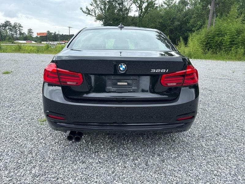 BMW 328i Base 2016