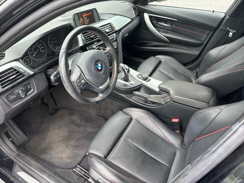 BMW 328i Base 2016