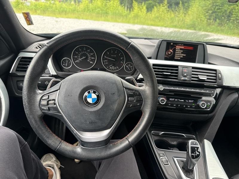 BMW 328i Base 2016