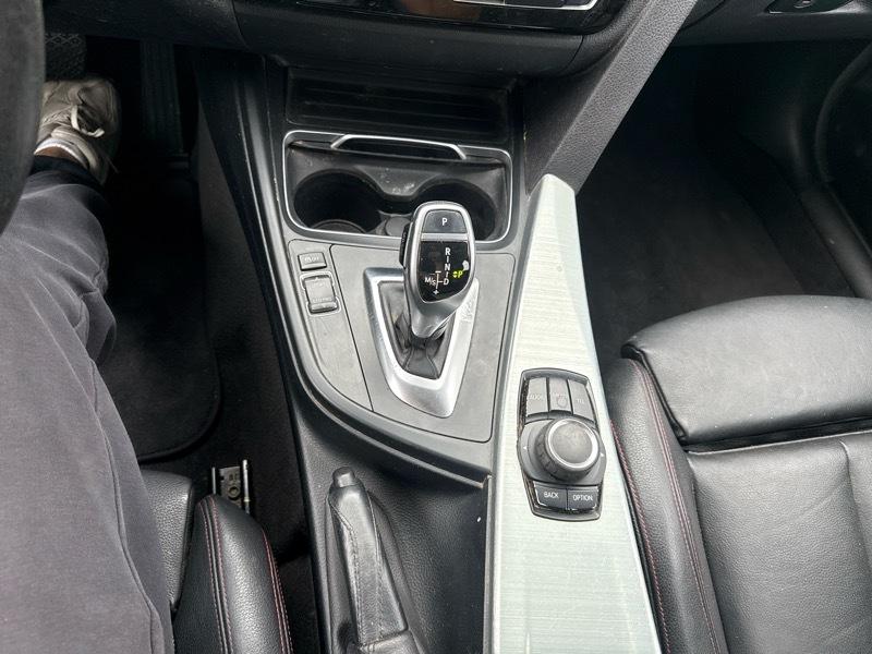 BMW 328i Base 2016