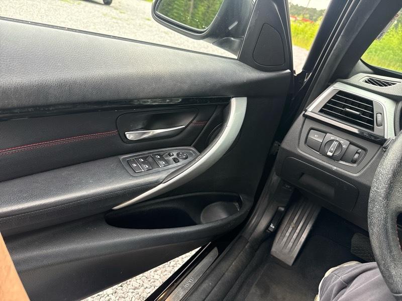 BMW 328i Base 2016