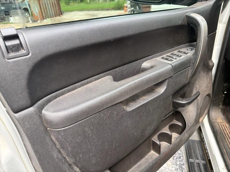 Chevrolet Silverado 1500 1LT Crew Cab 2WD 2013