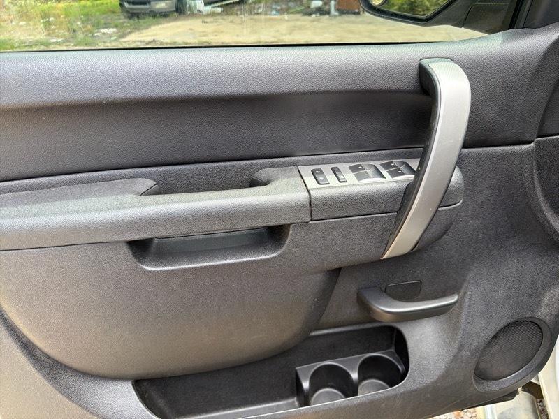 Chevrolet Silverado 1500 1LT Crew Cab 2WD 2013