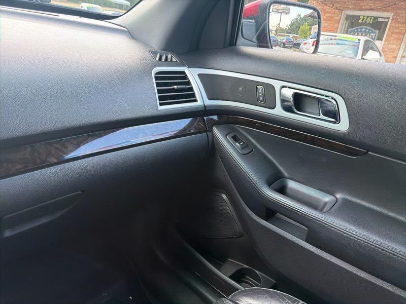 Ford Explorer Limited FWD 2011