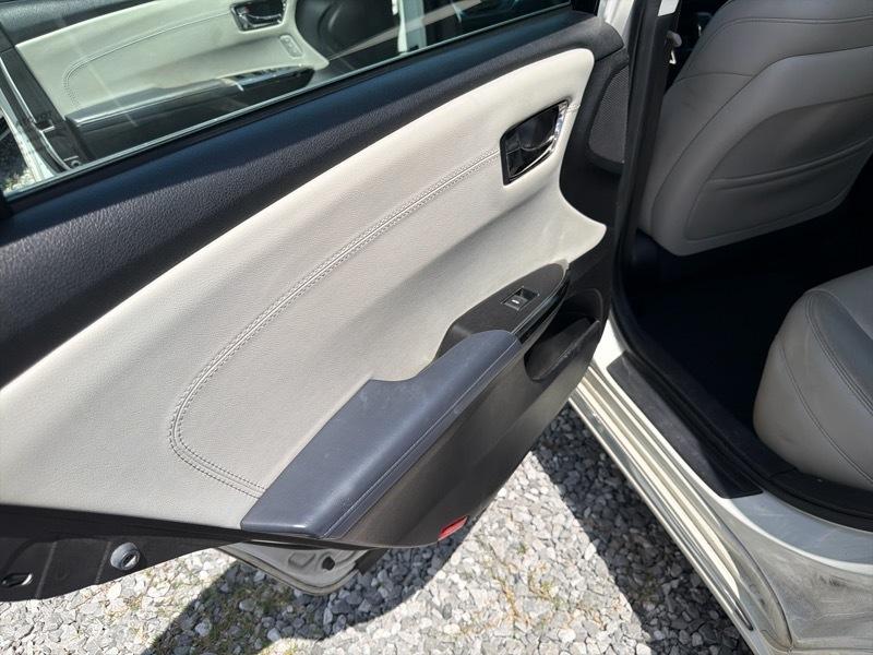 Toyota Avalon XLE Touring SE 2015