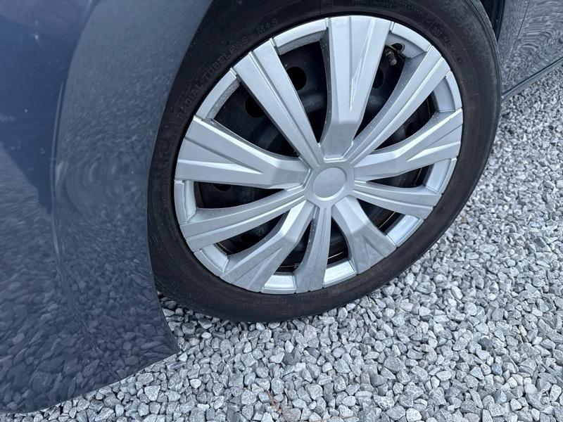 Toyota Corolla LE 4D Sedan 2016