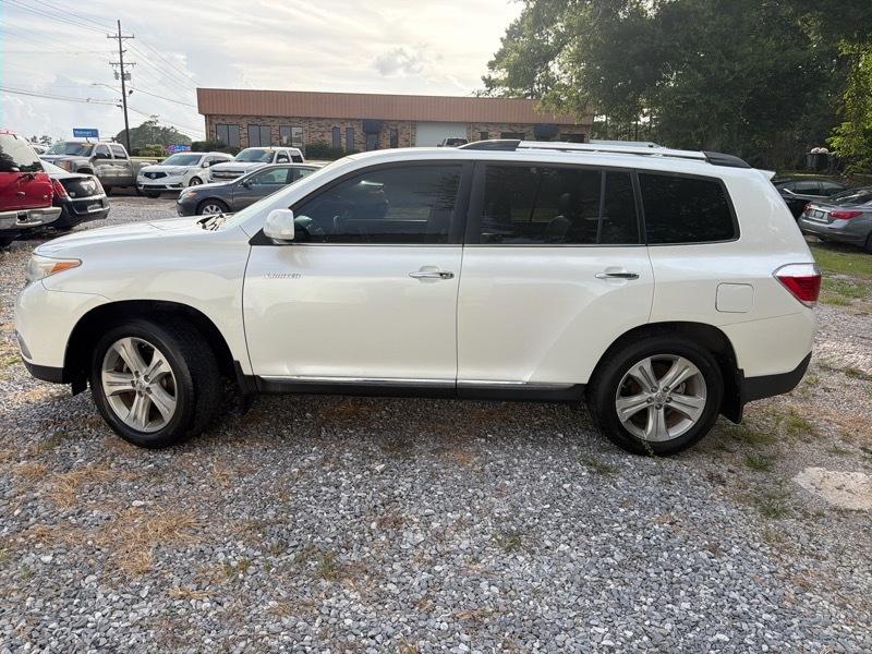 Toyota Highlander Limited 2WD 2012