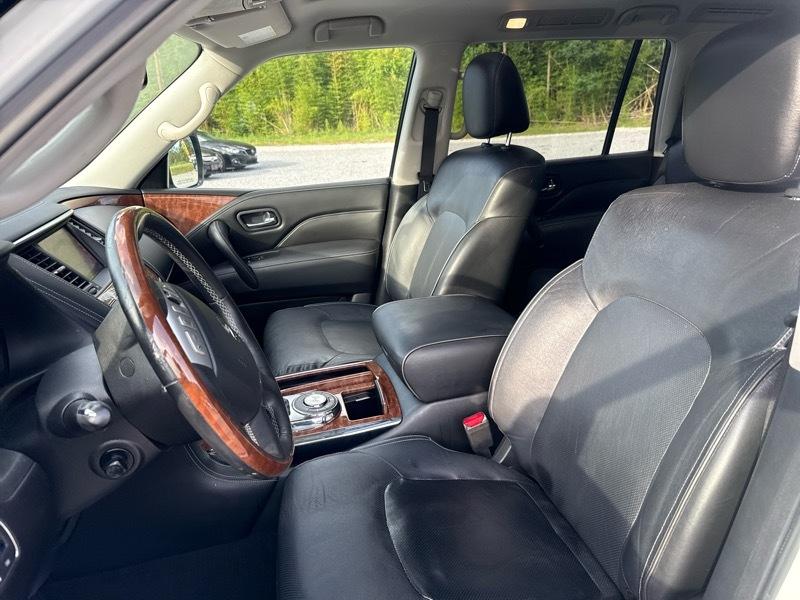 Infiniti QX80 LUXE 2019
