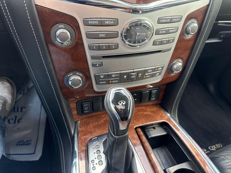 Infiniti QX80 LUXE 2019