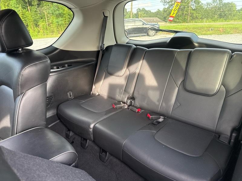Infiniti QX80 LUXE 2019