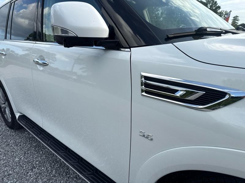 Infiniti QX80 LUXE 2019