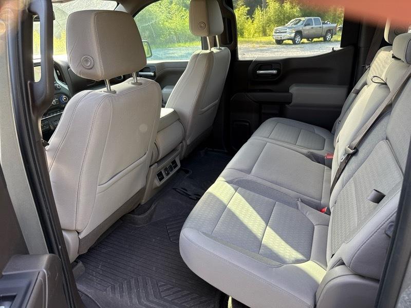 Chevrolet Silverado 1500 LT Crew Cab 4WD 2021