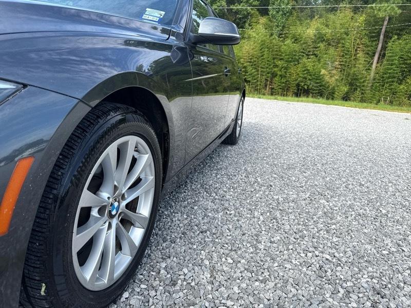 BMW 3-Series 320i Sedan 2016