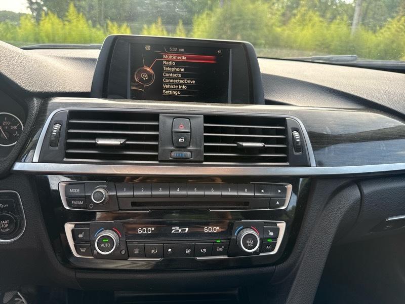 BMW 3-Series 320i Sedan 2016