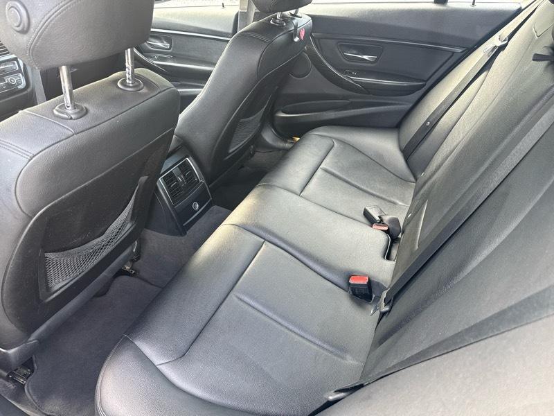 BMW 3-Series 320i Sedan 2016