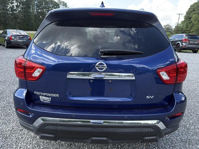 Nissan Pathfinder SV 2020