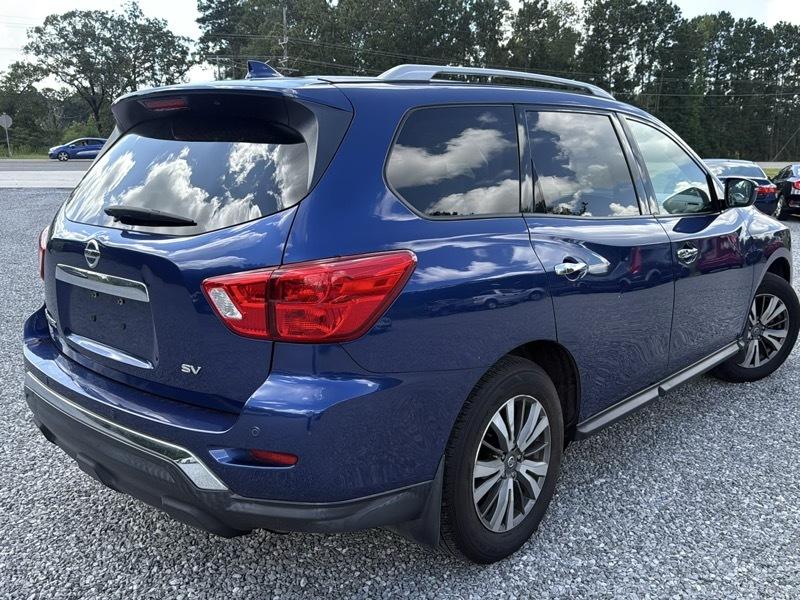 Nissan Pathfinder SV 2020