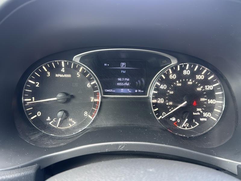 Nissan Pathfinder SV 2020