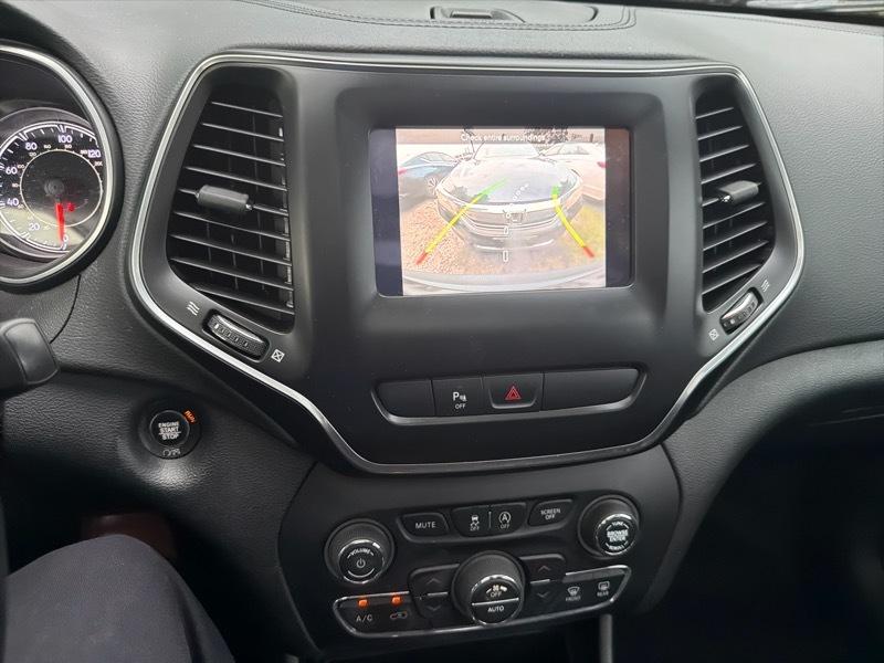 Jeep Cherokee Latitude Plus FWD 2019