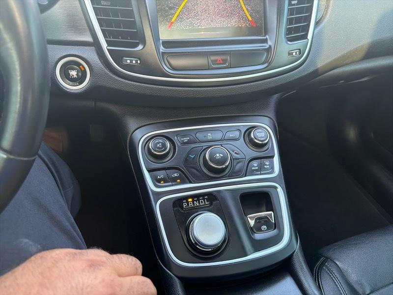Chrysler 200 Limited 2015