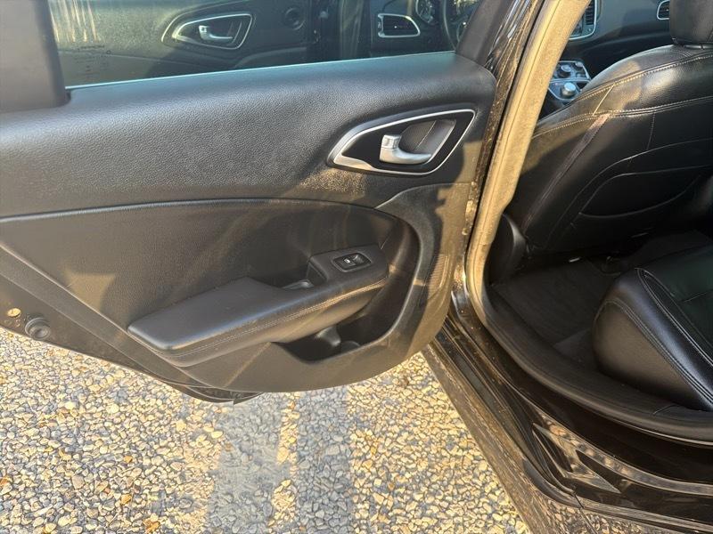 Chrysler 200 Limited 2015