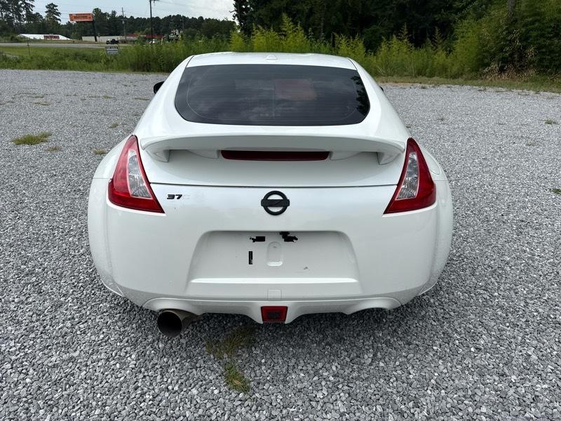 Nissan Z 370Z Coupe 2010