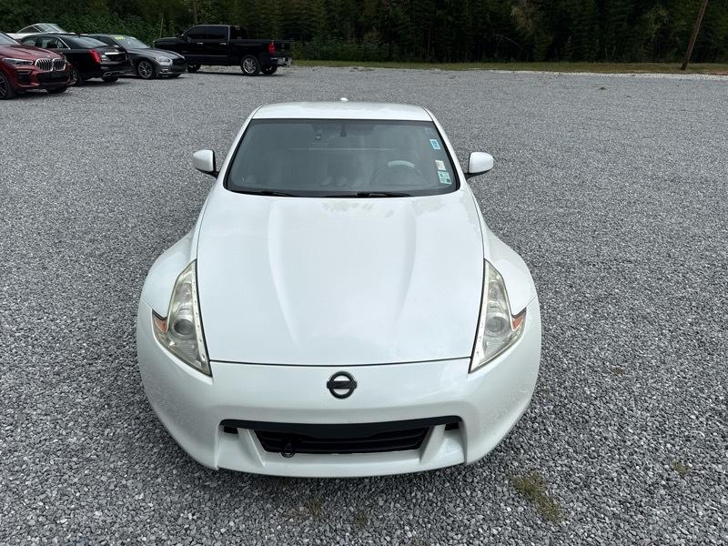 Nissan Z 370Z Coupe 2010