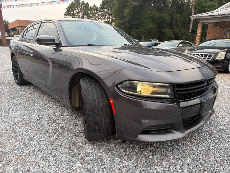 Dodge Charger SE 2017