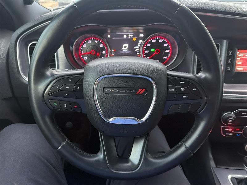 Dodge Charger SE 2017