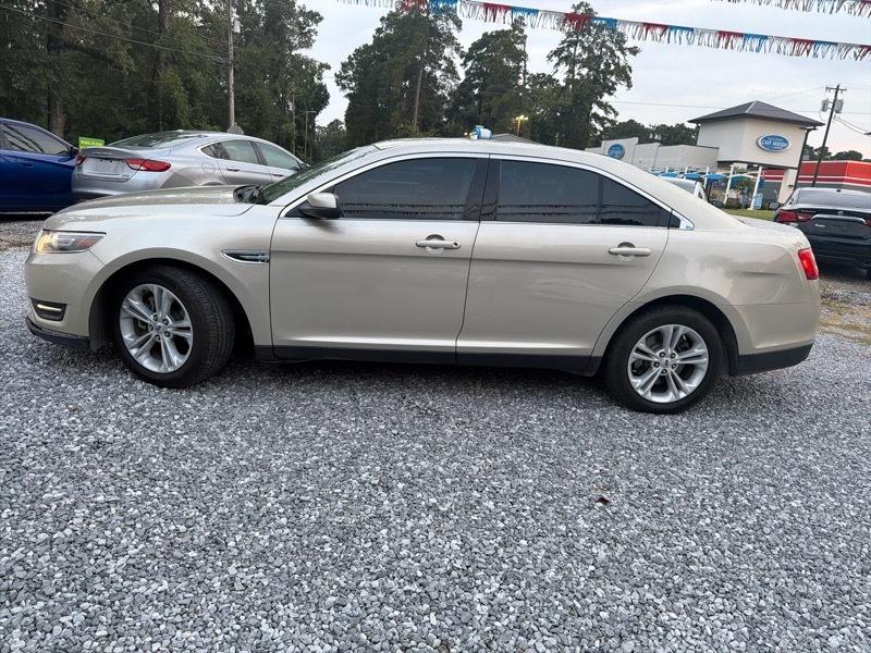 Ford Taurus SEL FWD 2018