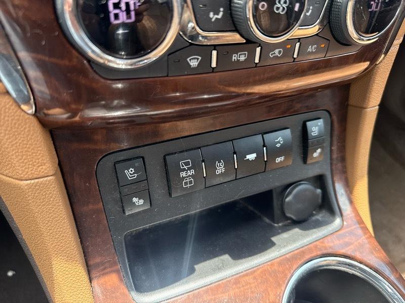 Buick Enclave Premium FWD 2013