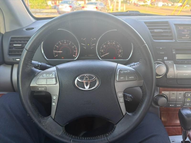 Toyota Highlander Sport 2WD 2008