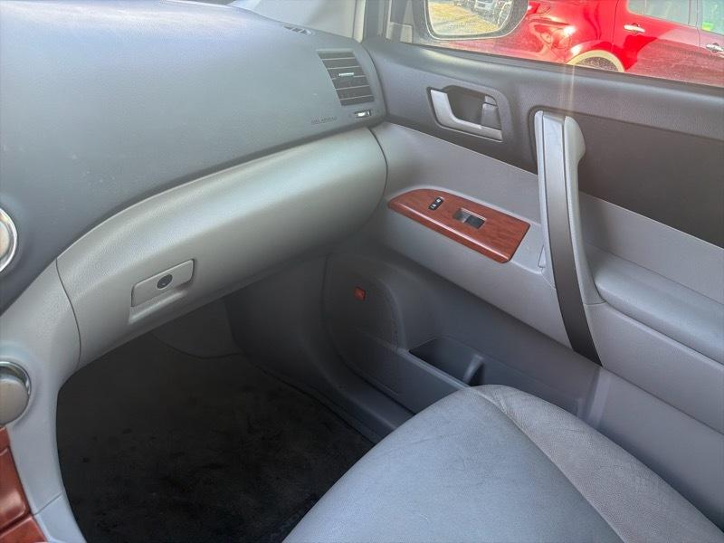Toyota Highlander Sport 2WD 2008