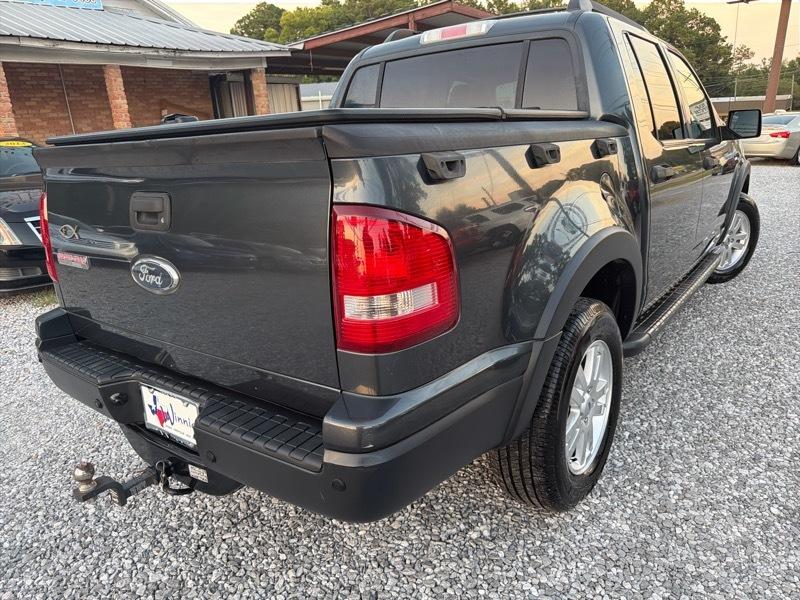 Ford Explorer Sport Trac XLT 4.0L 2WD 2010