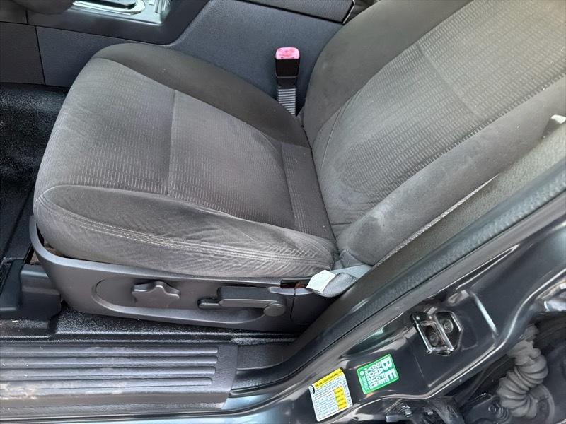 Ford Explorer Sport Trac XLT 4.0L 2WD 2010