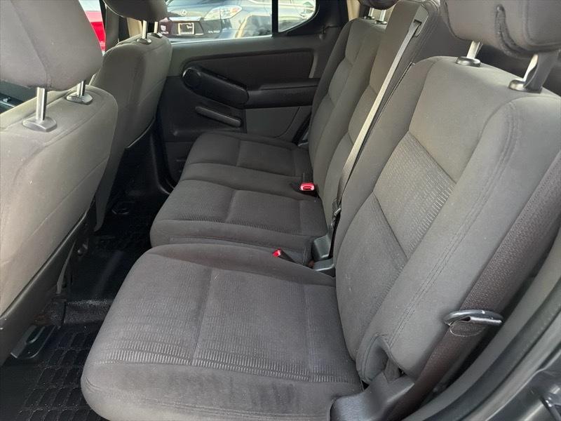 Ford Explorer Sport Trac XLT 4.0L 2WD 2010