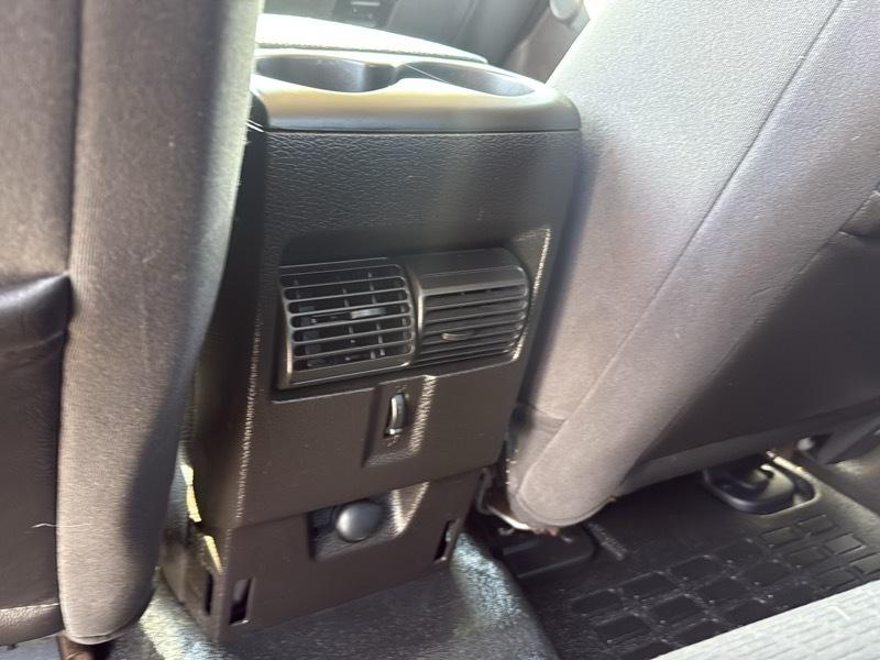 Ford Explorer Sport Trac XLT 4.0L 2WD 2010