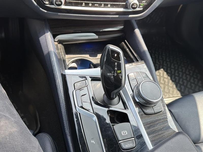 BMW 5-Series 530i 2017