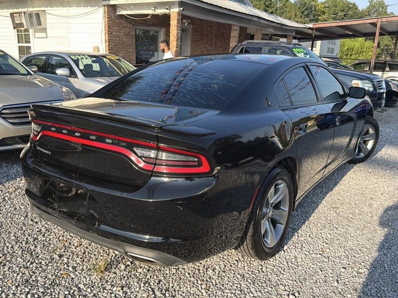 Dodge Charger SE 2016