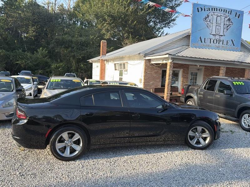 Dodge Charger SE 2016