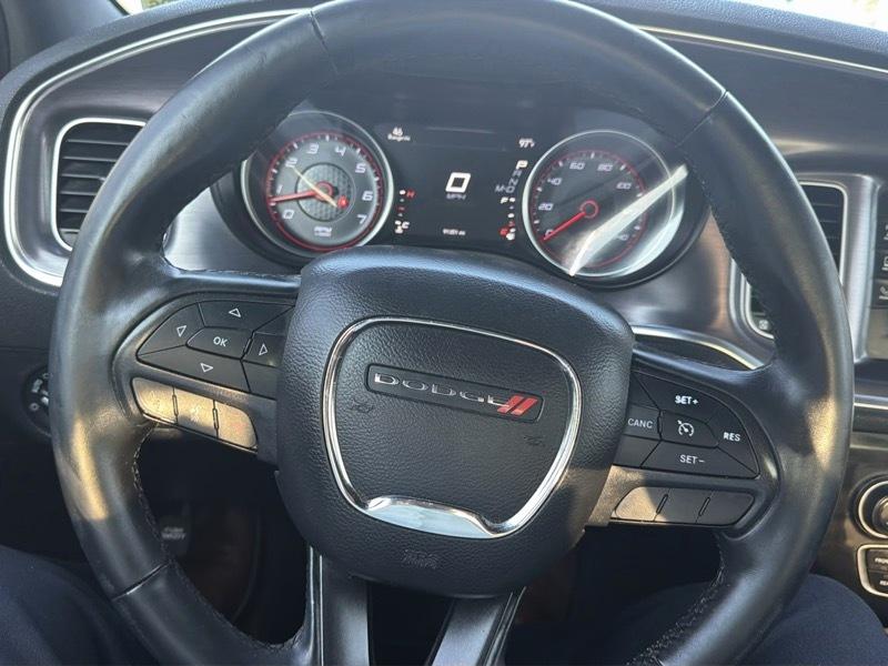 Dodge Charger SE 2016
