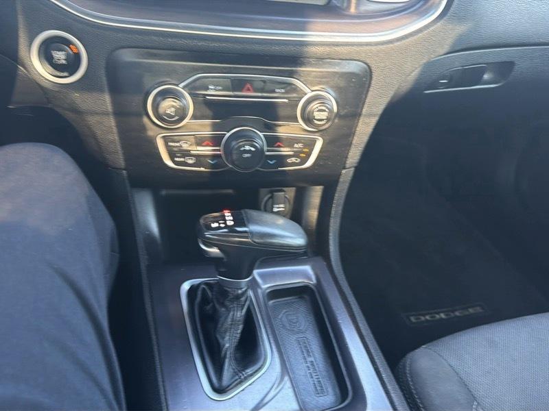 Dodge Charger SE 2016