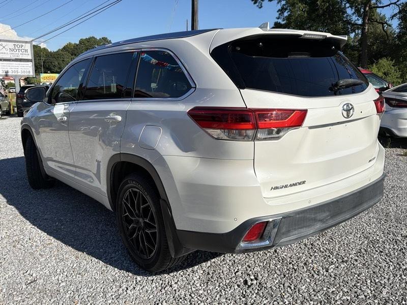 Toyota Highlander Limited FWD V6 2019