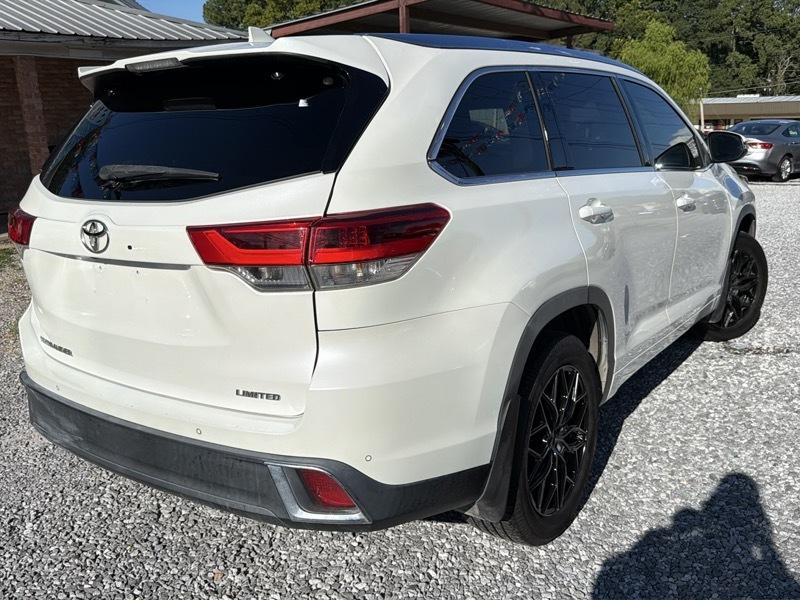 Toyota Highlander Limited FWD V6 2019