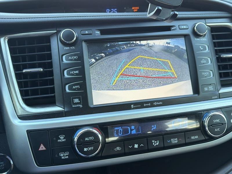 Toyota Highlander Limited FWD V6 2019