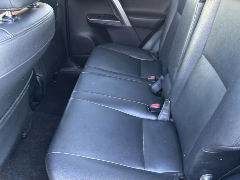 Toyota RAV4 LE FWD 2018