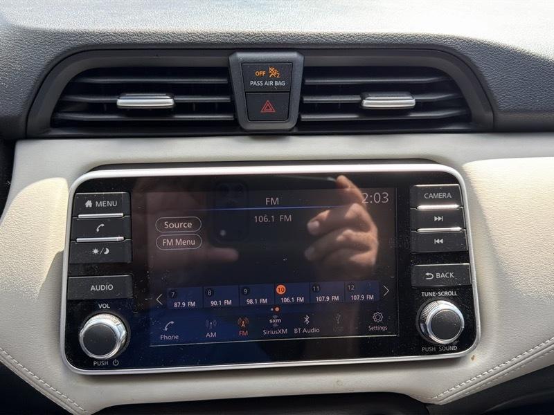 Nissan Versa SV 2020